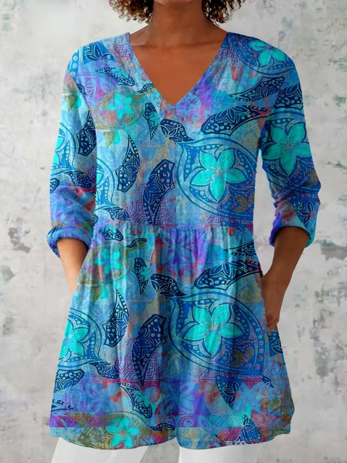 Sophie | Long Blouse with V-Neck